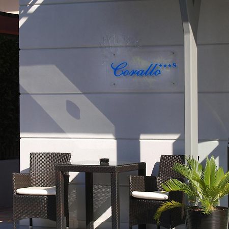 Hotel Garni Corallo Torbole Sul Garda ภายนอก รูปภาพ